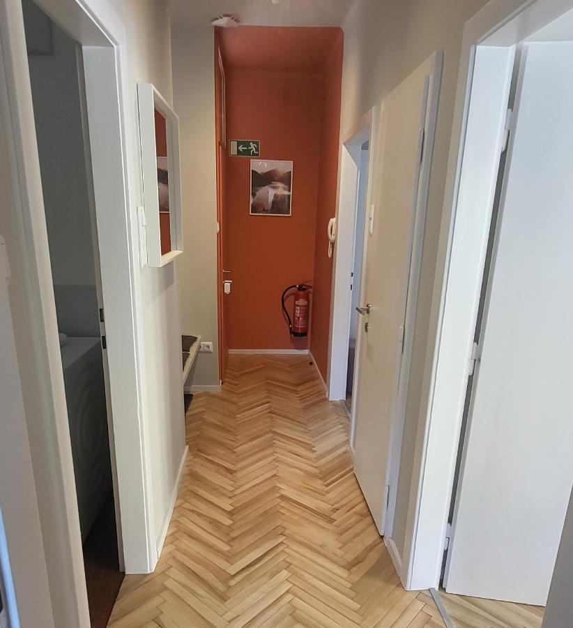 Orange Flat By Grazrentals Highest Standard & Free Parking Exteriör bild