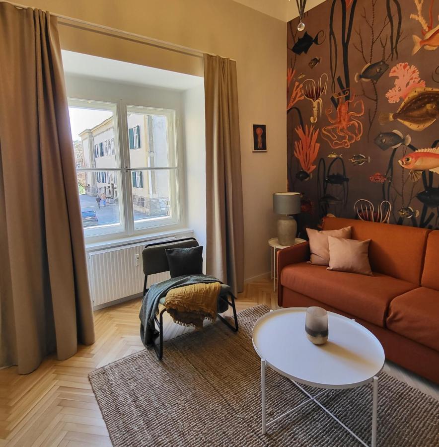 Orange Flat By Grazrentals Highest Standard & Free Parking Exteriör bild